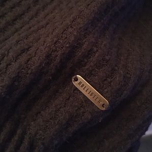 Hollister oversized stringy cropped shirt